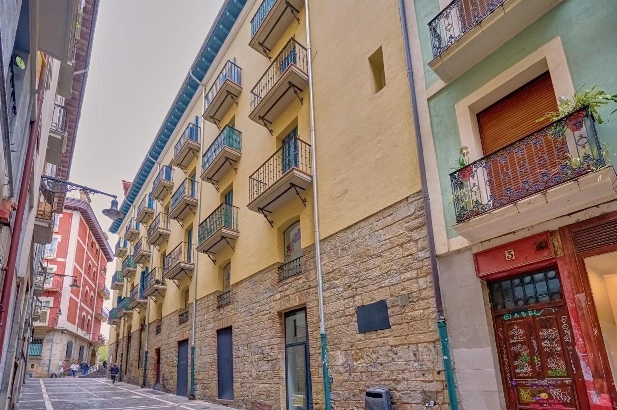 Bajada De Javier Appartement Pamplona Buitenkant foto