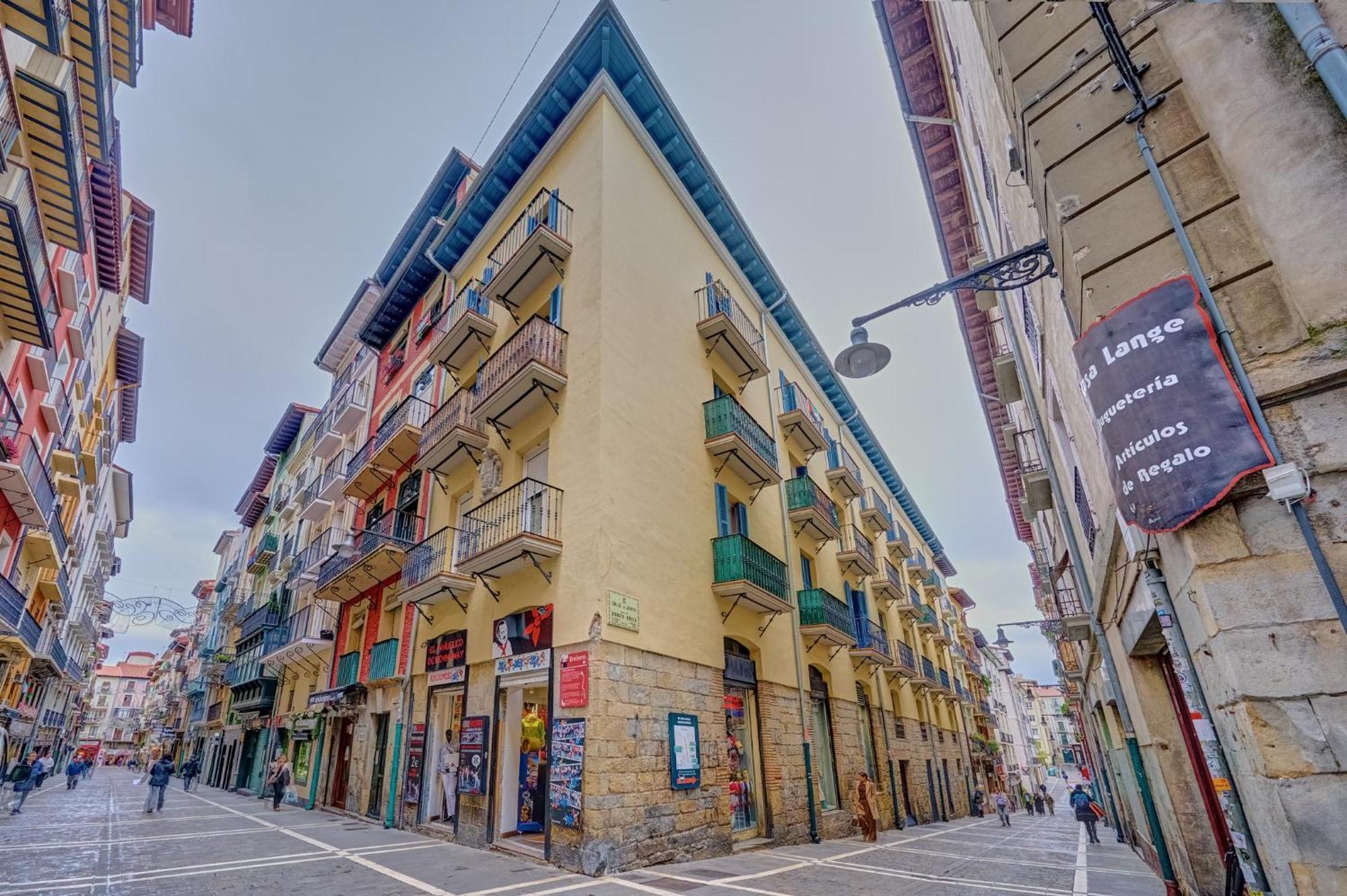 Bajada De Javier Appartement Pamplona Buitenkant foto